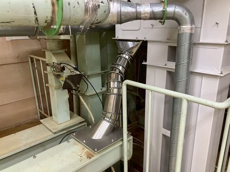 コーヒー豆加工施設のマグネットセパレータ新設工事、昇降機更新工事